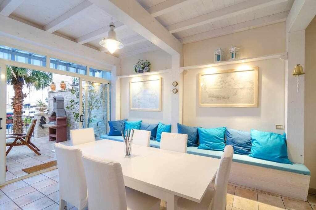 Вилла Casa Delle Zammare Fronte Mare Centro Storico Рипосто Экстерьер фото