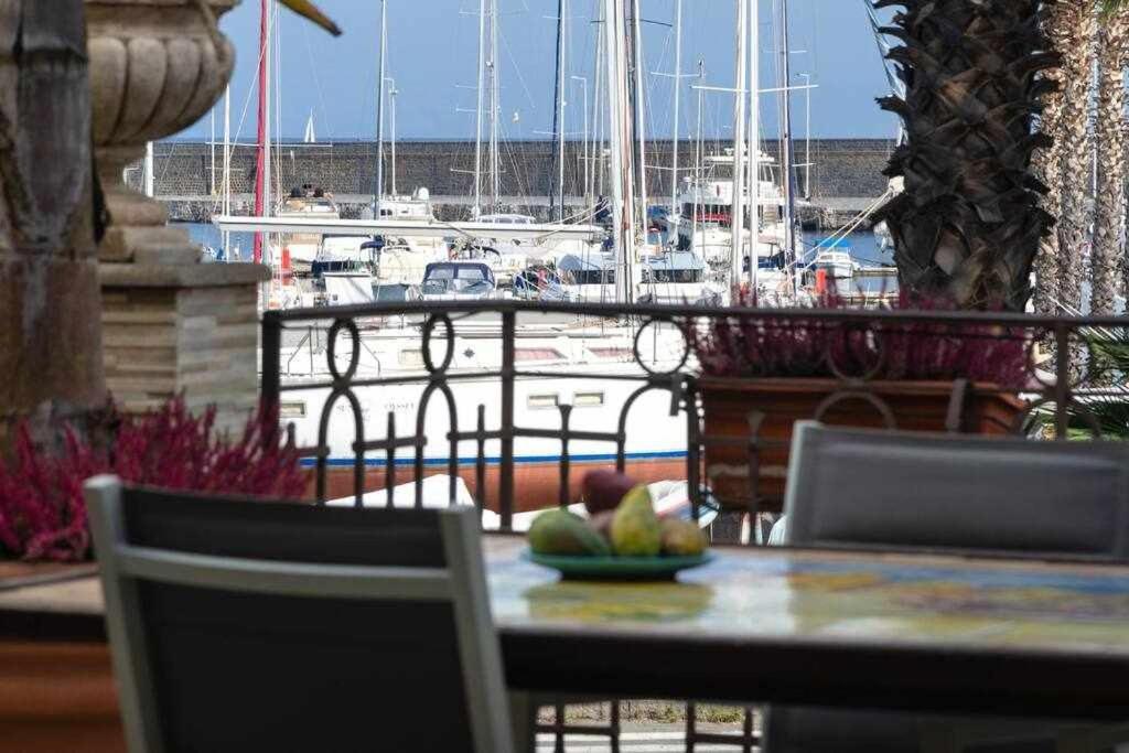 Вилла Casa Delle Zammare Fronte Mare Centro Storico Рипосто Экстерьер фото