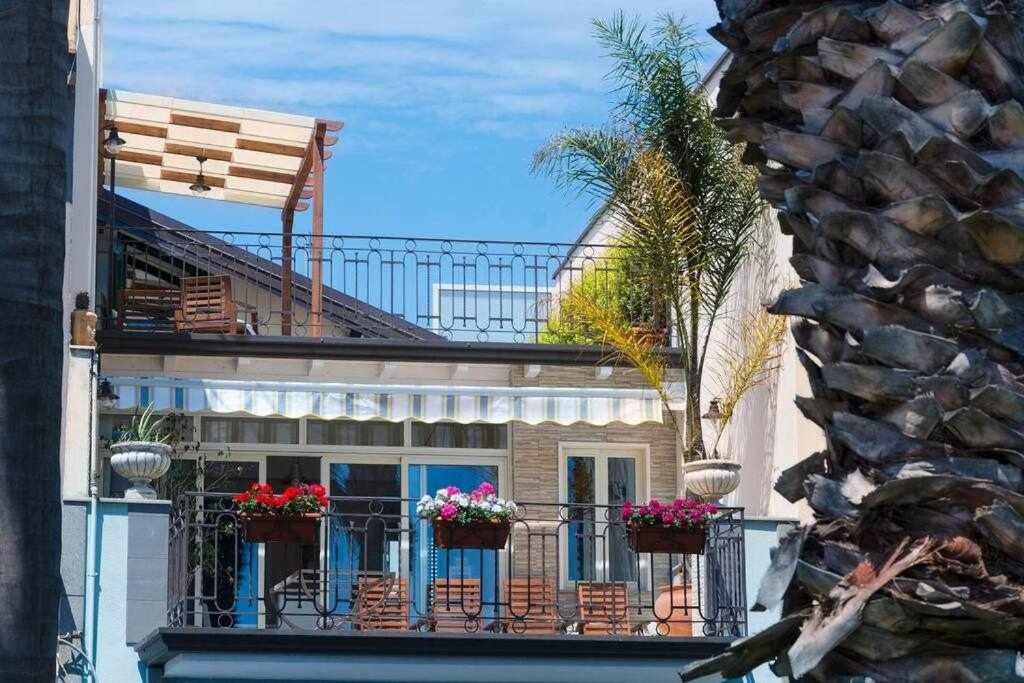 Вилла Casa Delle Zammare Fronte Mare Centro Storico Рипосто Экстерьер фото